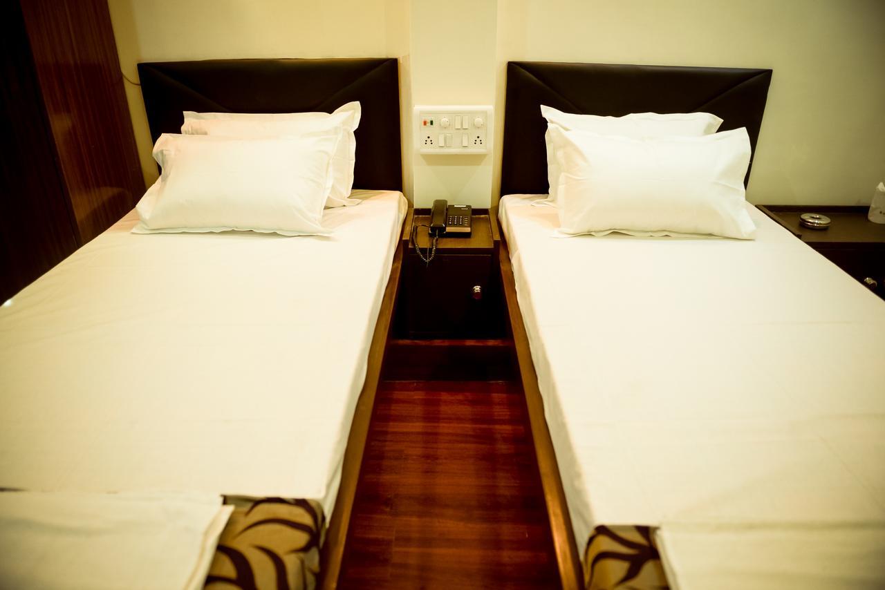 Hotel Mm Гувахати Экстерьер фото